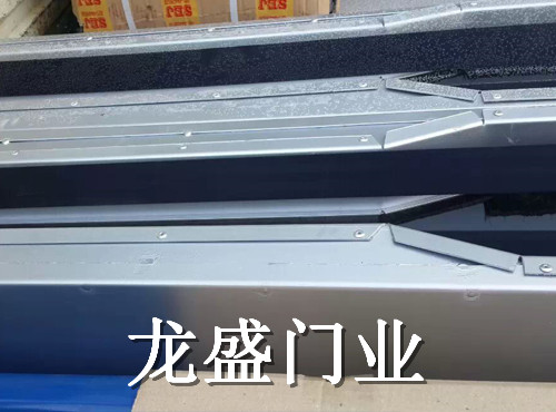 沈陽堆積門軌道